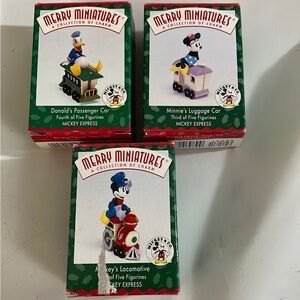 Hallmark 1998 Mickey & Co. miniatures 3pc ornament 
preowned used condition
3pc